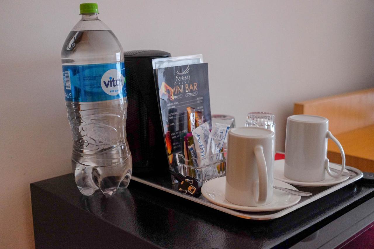 Hotel Senses Equipetrol 산타 크루즈 드 라 시에라 외부 사진